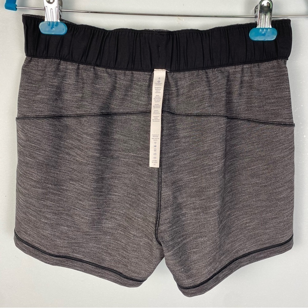 Lululemon On The Fly Shorts size 6 - Picture 5 of 11